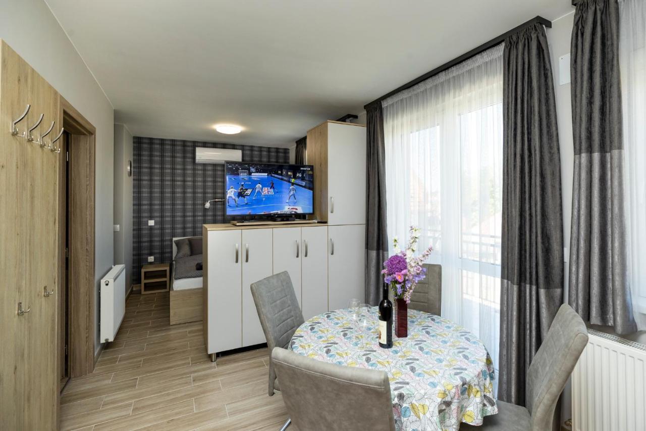 Star Apartman Eger Exteriör bild
