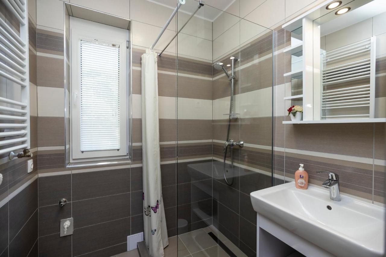 Star Apartman Eger Exteriör bild