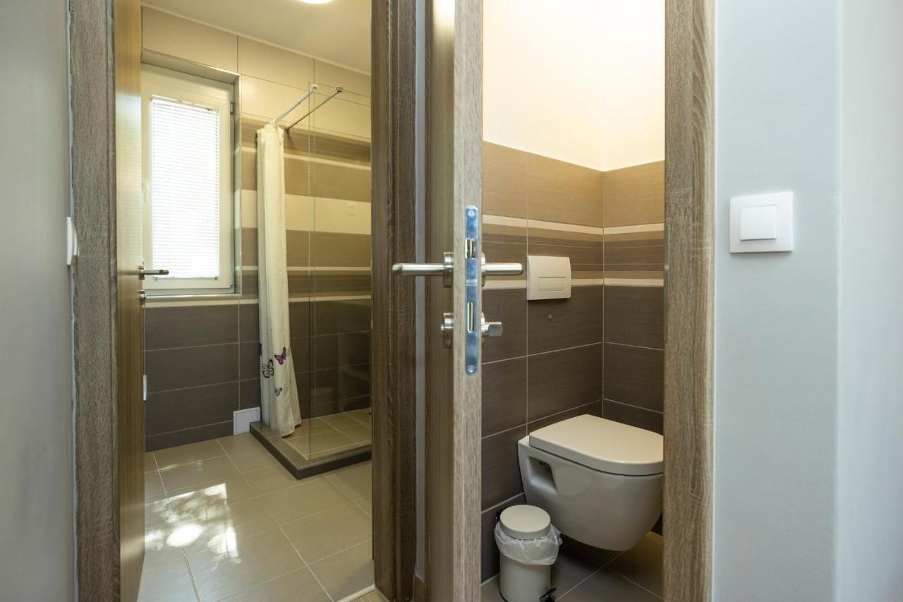 Star Apartman Eger Exteriör bild