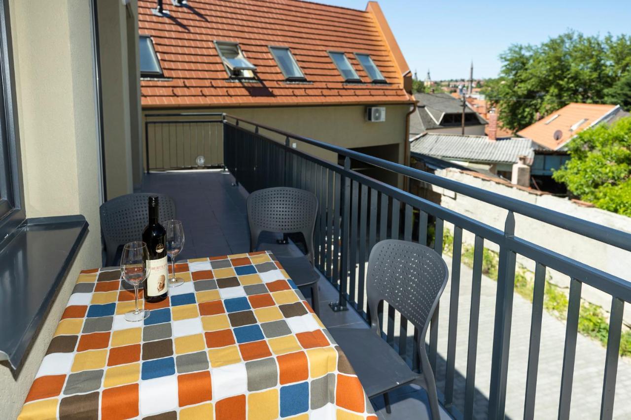 Star Apartman Eger Exteriör bild