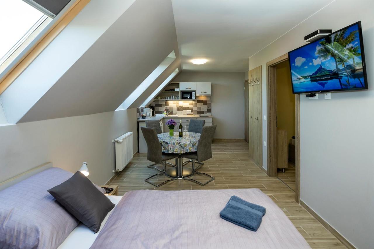 Star Apartman Eger Exteriör bild