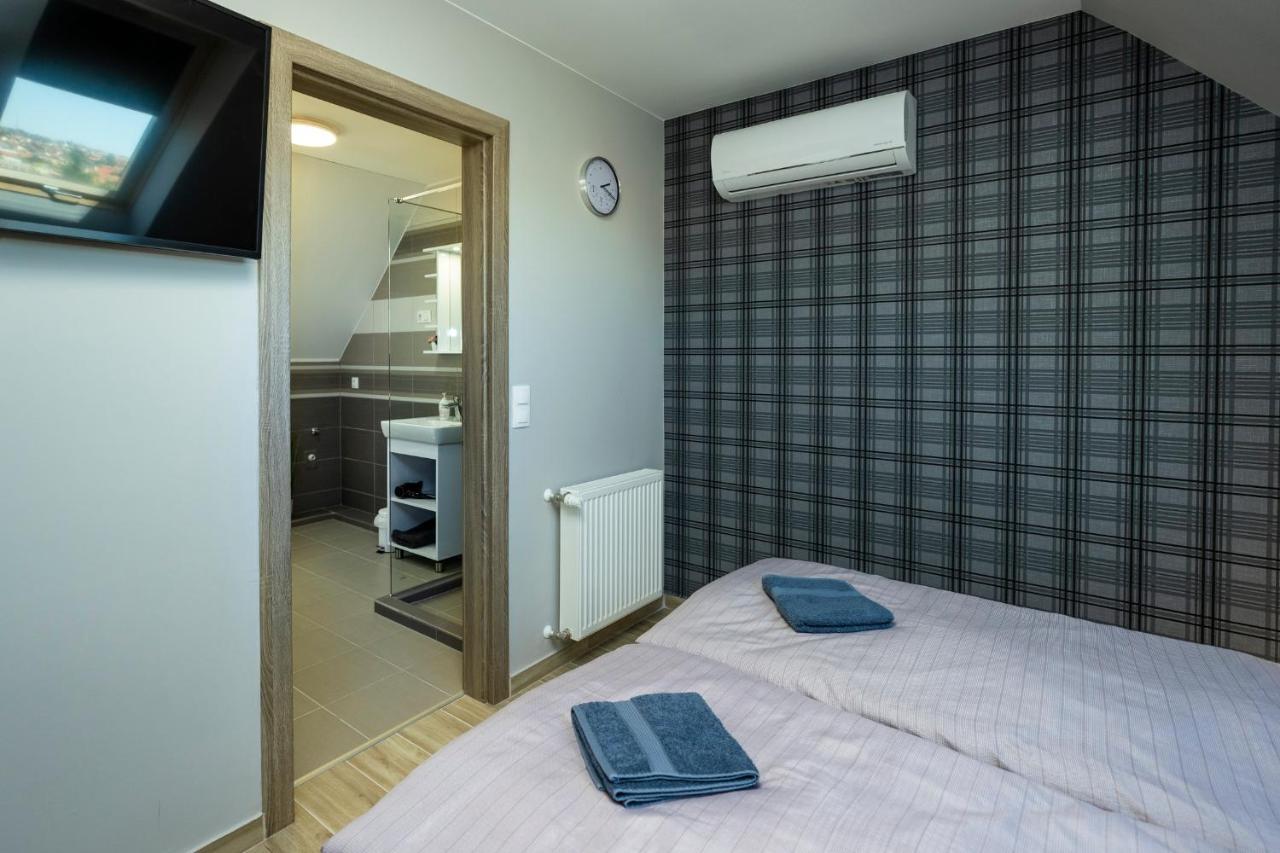 Star Apartman Eger Exteriör bild